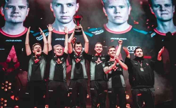 军的竞争中 军的竞争中